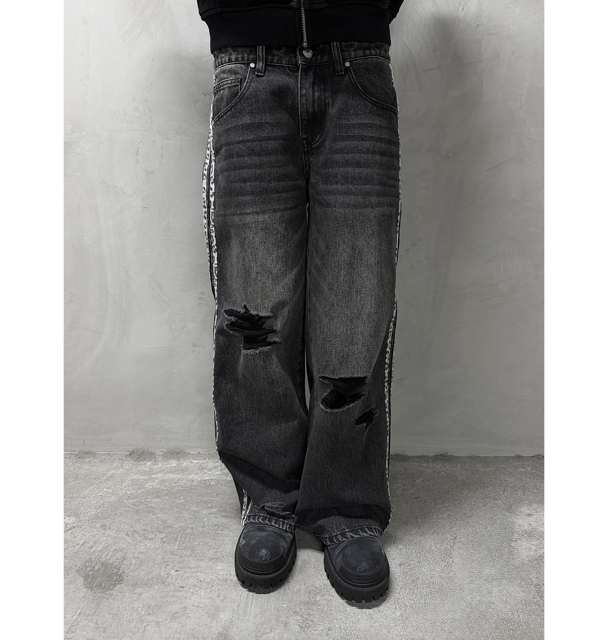 "SNOW LEOPARD" JEANS