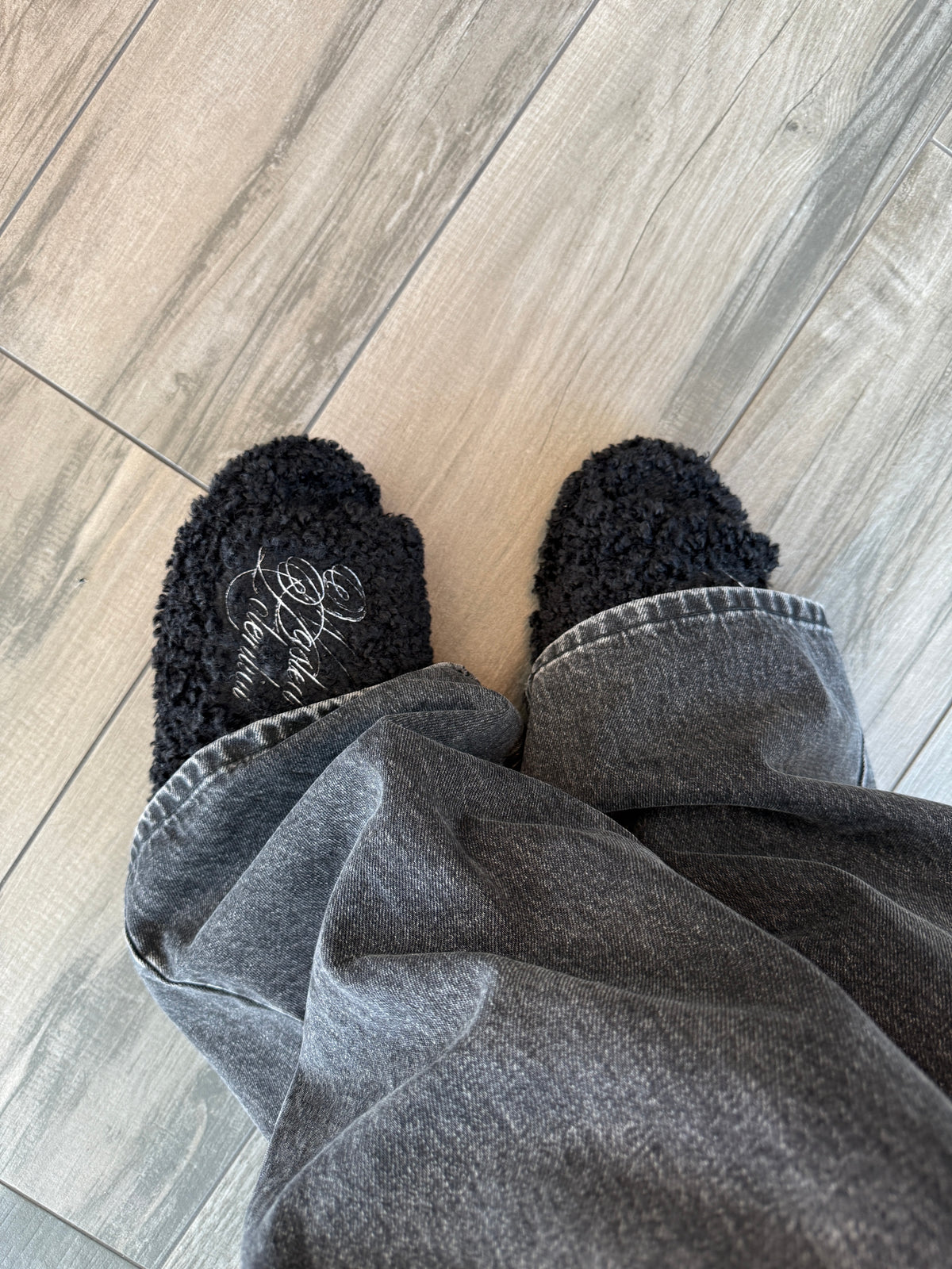 "RAVEN" FUR SLIDE
