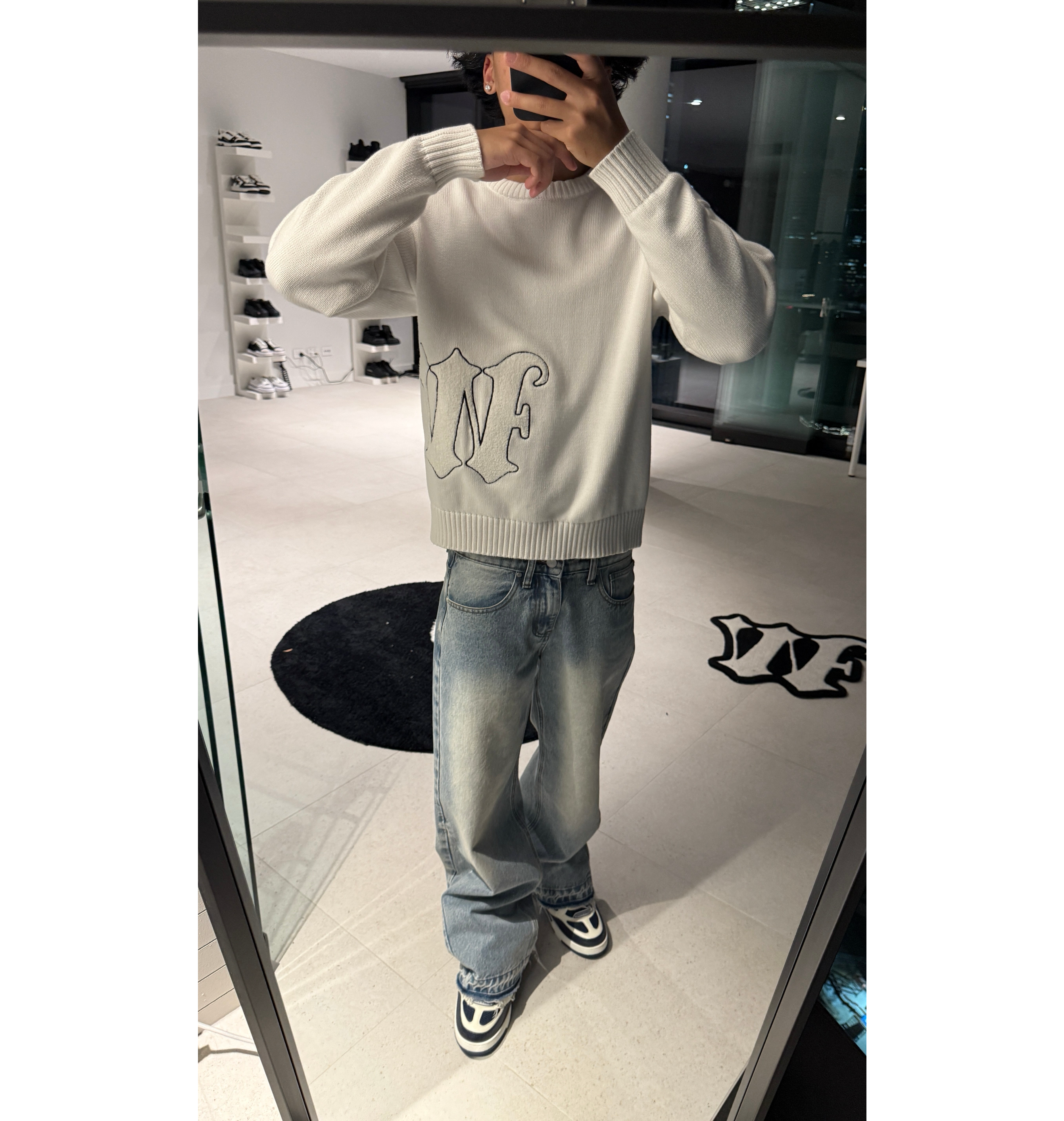 SWEATER - WHITE