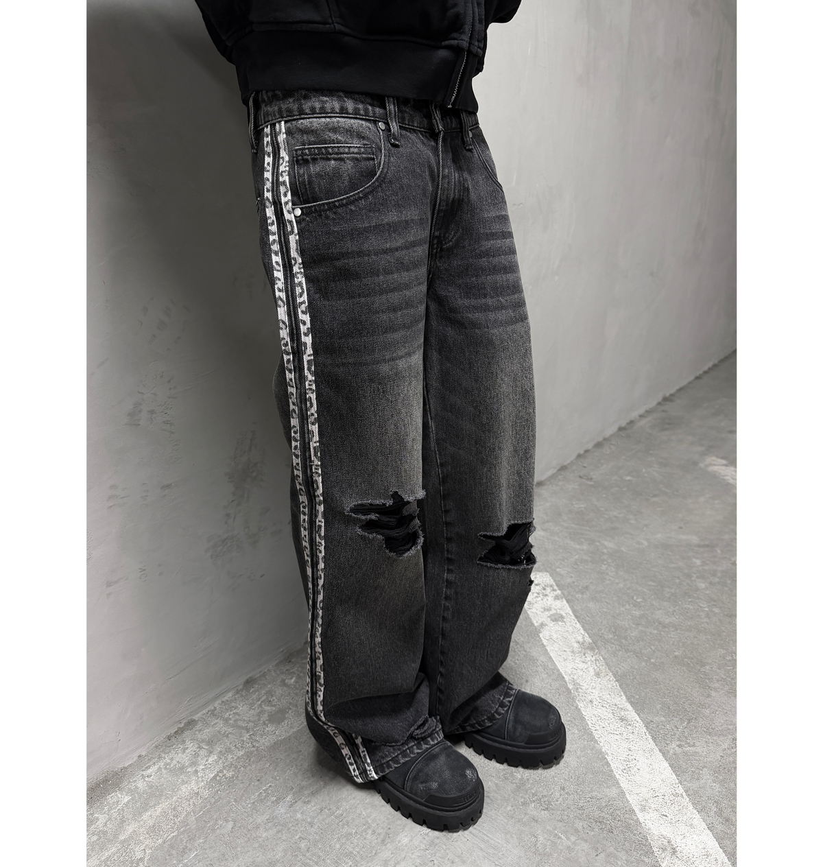 "SNOW LEOPARD" JEANS